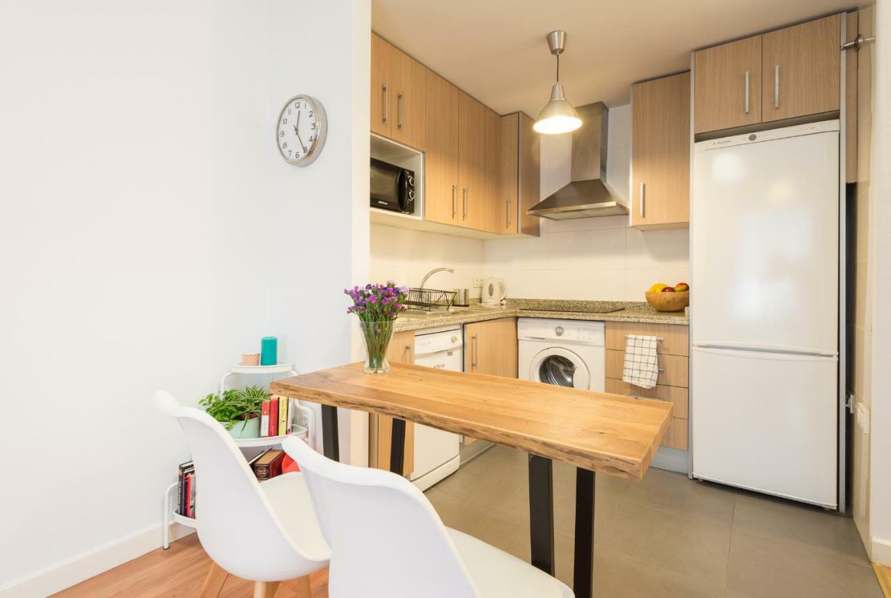 Apartamento Plaza Montaño Málaga Exterior foto
